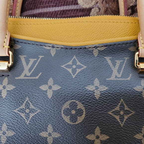 Louis Vuitton Pallas MM - Rare Color Combination - Picture 4 of 8